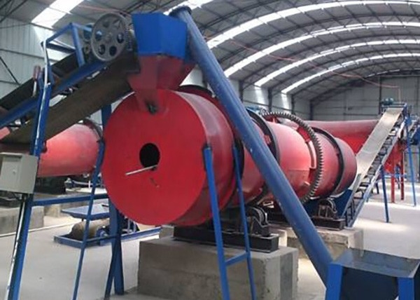 पशुधन खाद कार्बनिक उर्वरक उत्पादन लाइन 380V कार्बनिक उर्वरक उत्पादन लाइन
